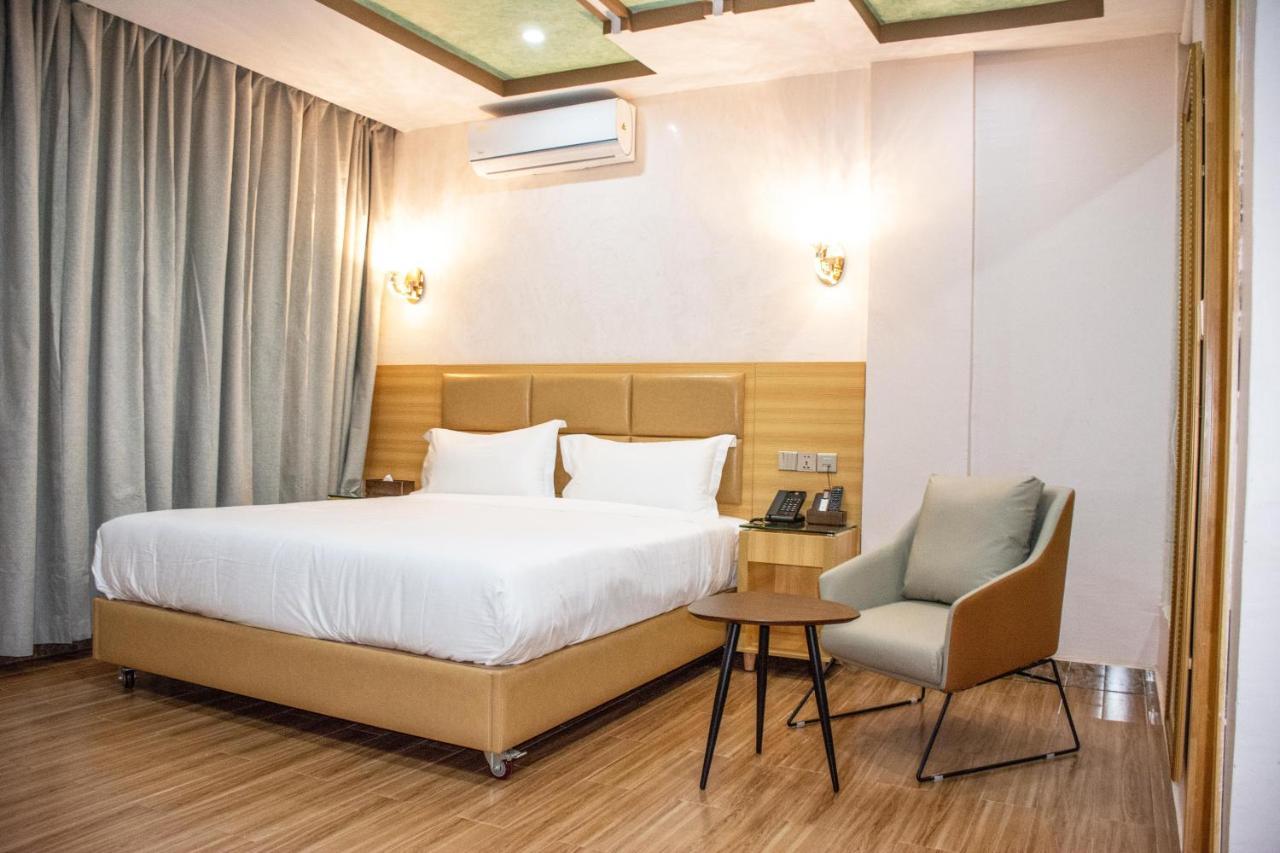 Sami Hotel Ouagadougou Esterno foto
