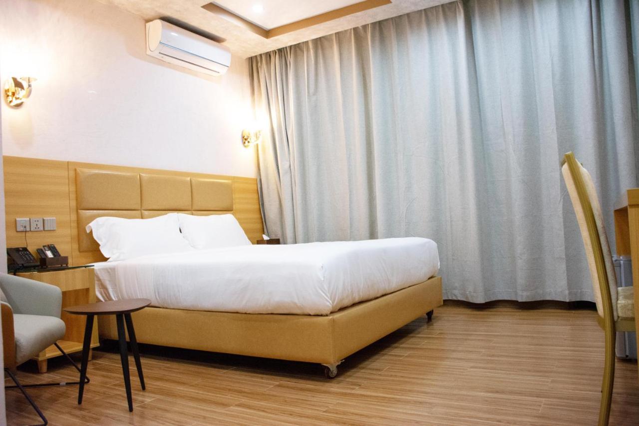 Sami Hotel Ouagadougou Esterno foto