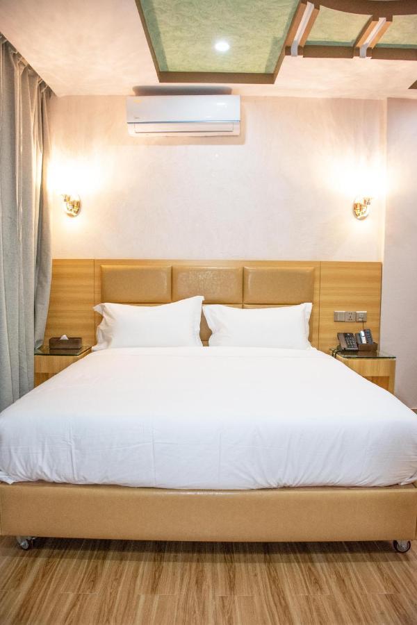 Sami Hotel Ouagadougou Esterno foto